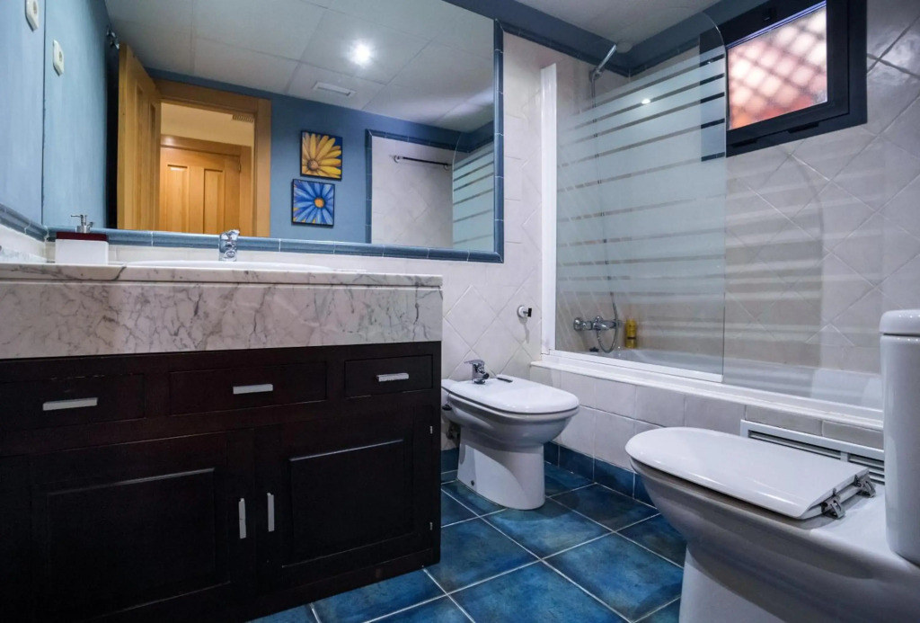 Apartamentos San Juan de los Reyes by Toledo AP