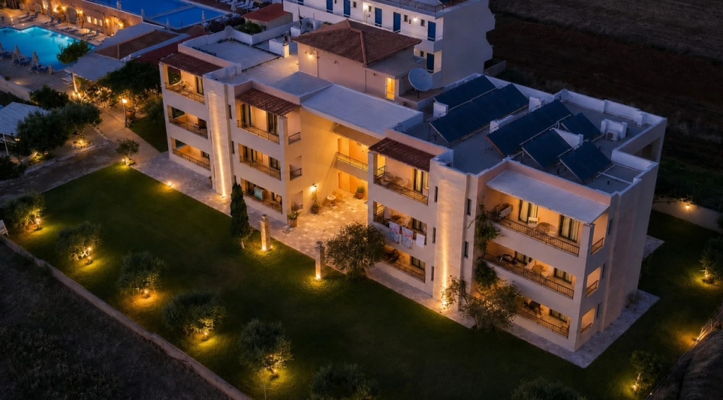 Golden Bay Apartments-Garden Haven