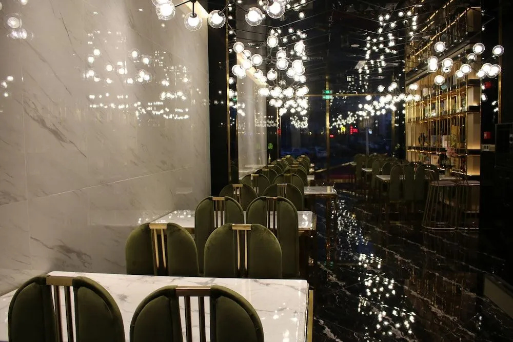 R-Kiss Boutique Hotel