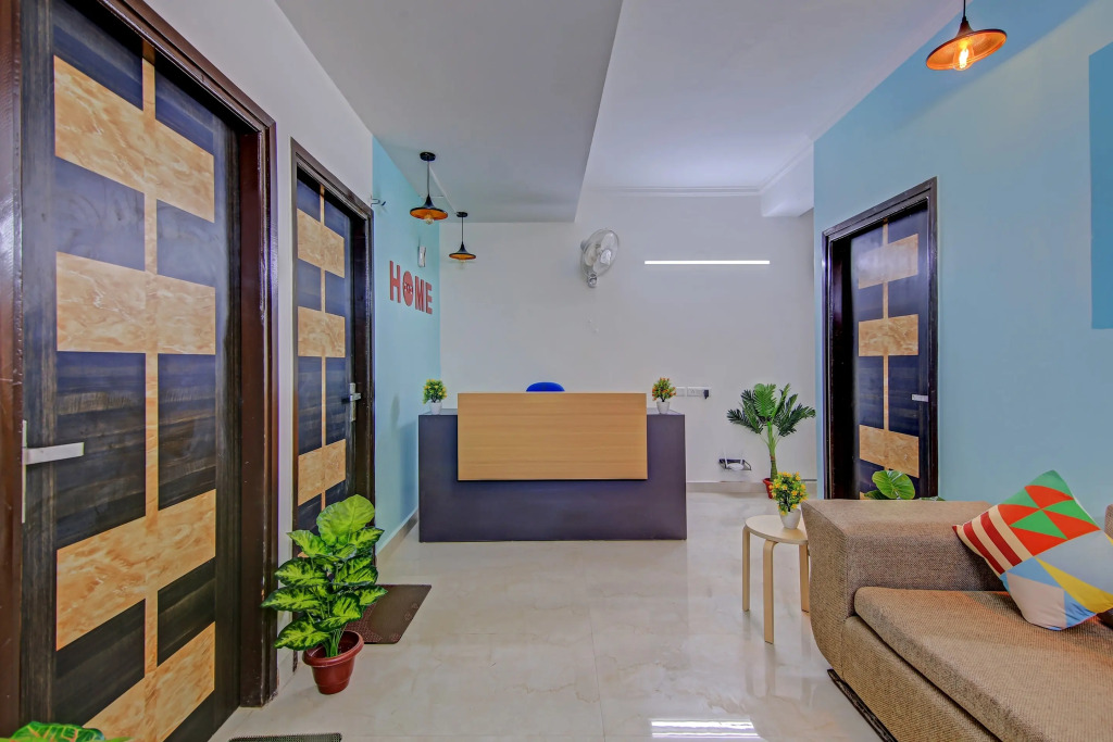 OYO Townhouse Saket Residency 1 Delhi