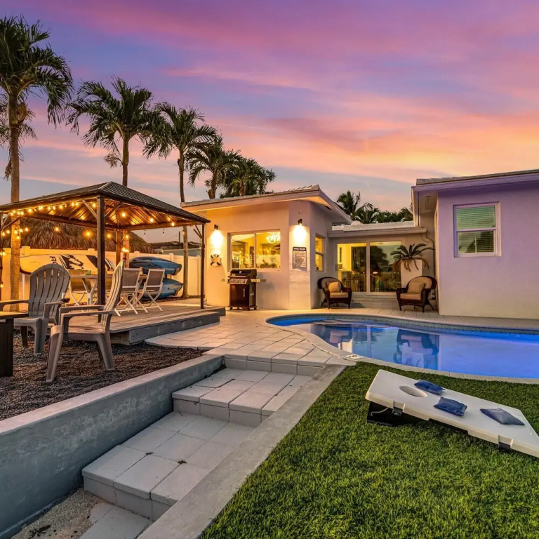 Waterfront Bungalow Heated Pool Pineapple Key