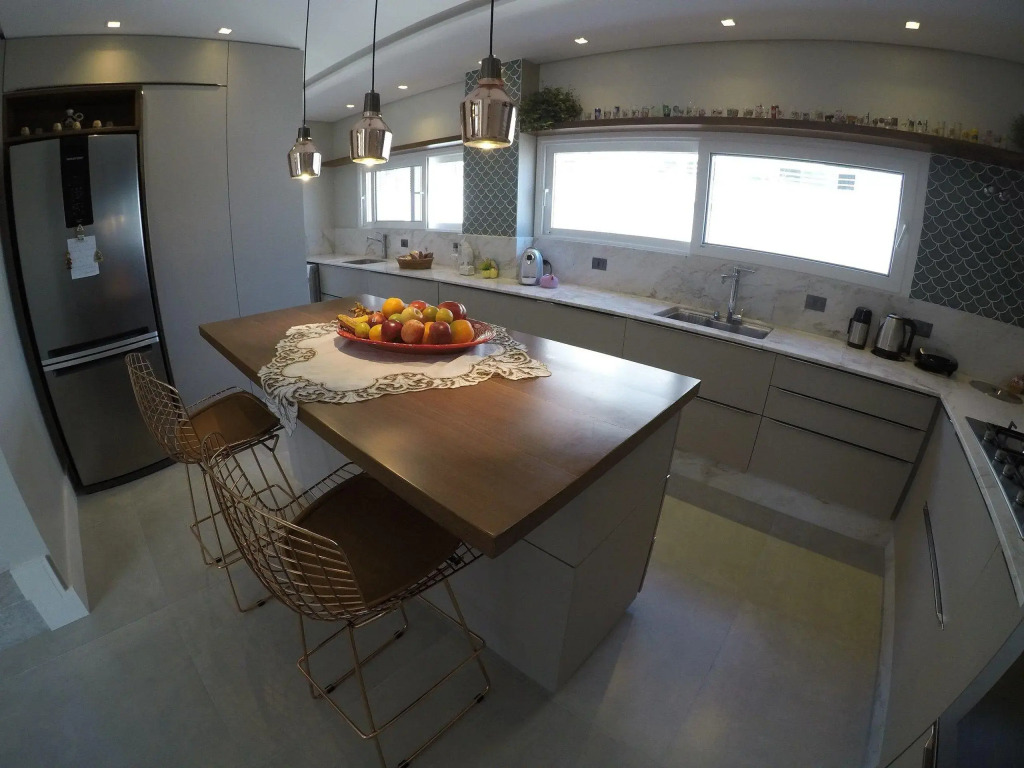 4 bedroom apartment in Jurere Internacional