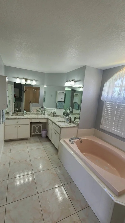 Broadmoor House 3BR 2BA w Heated Pool Sleeps 6