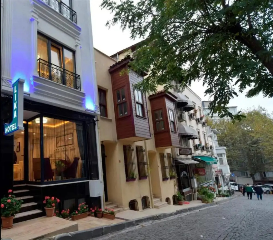Lika Hotel - Beautiful Standard Double or Twin Room in Center Istanbul