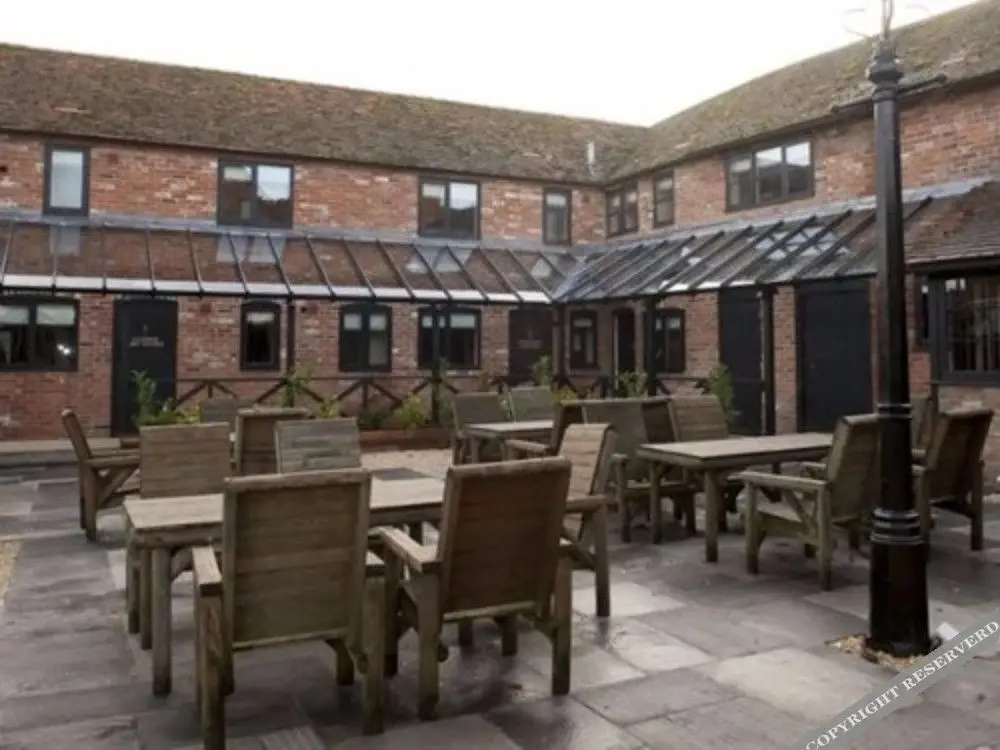 Crown And Horns Inn