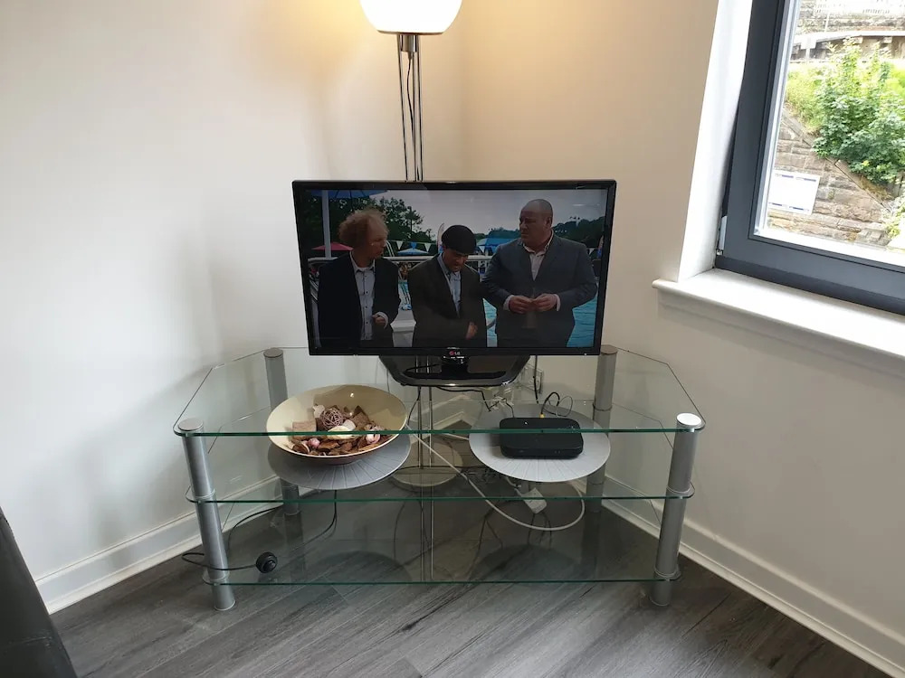 The Point Glasgow 2 Bed Apartment