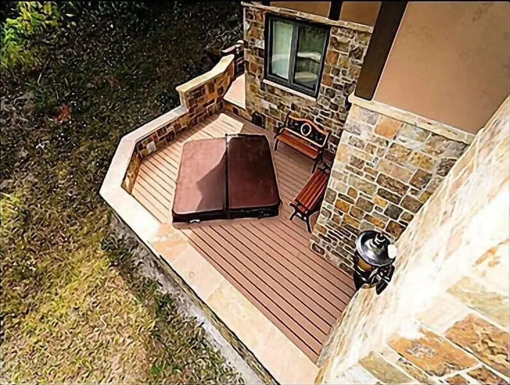 35 Alpine Ln