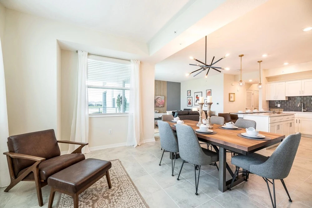 Lakeview Retreat Cozy 2BR Haven at Storey Lake, Kissimmee