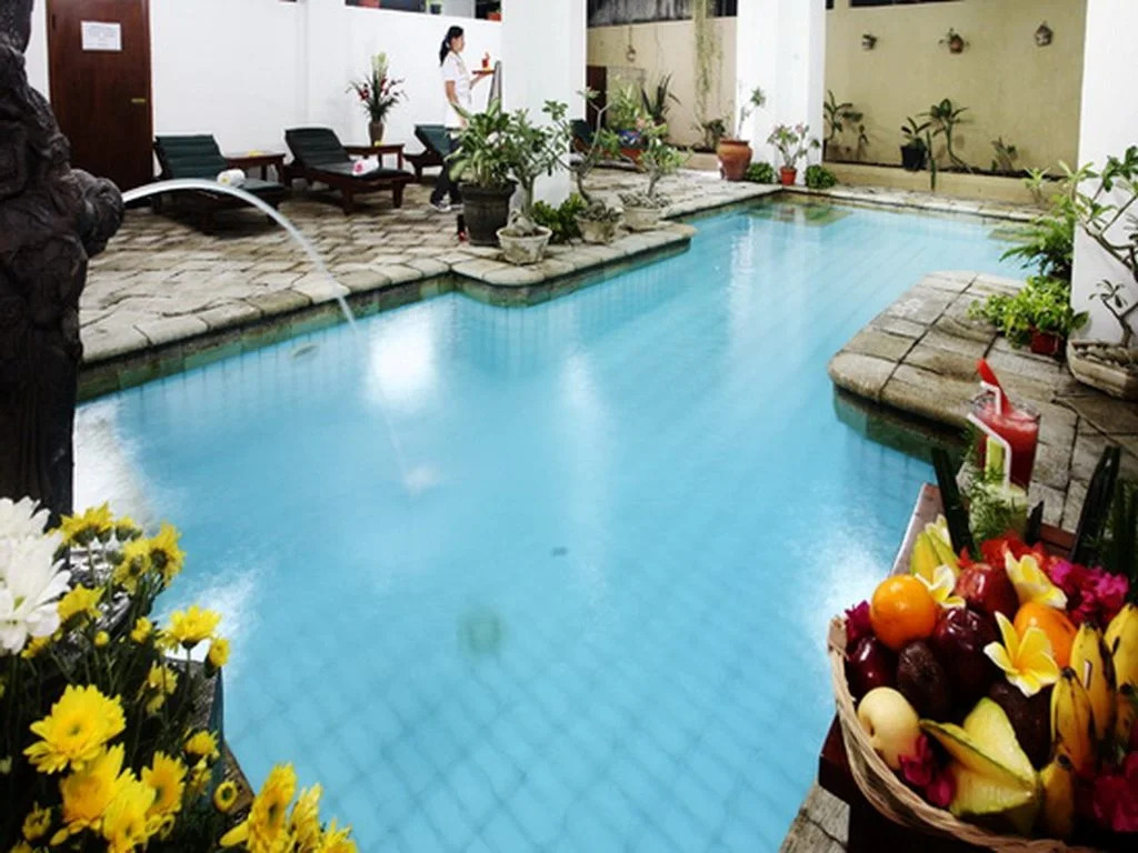 Hotel Ratna