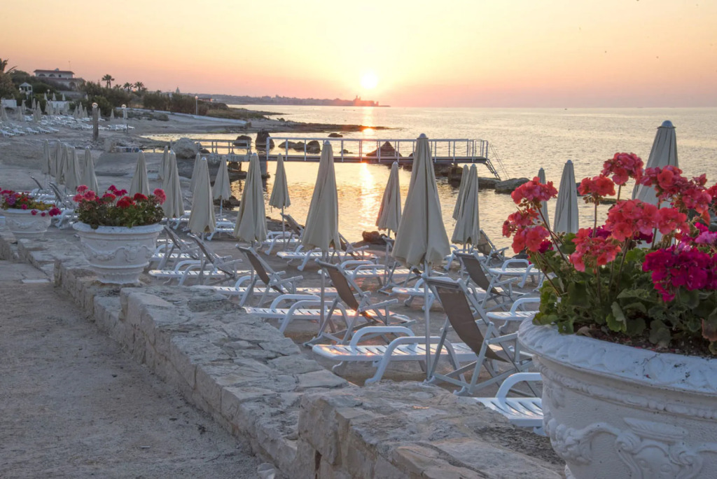 Hotel Riva Del Sole