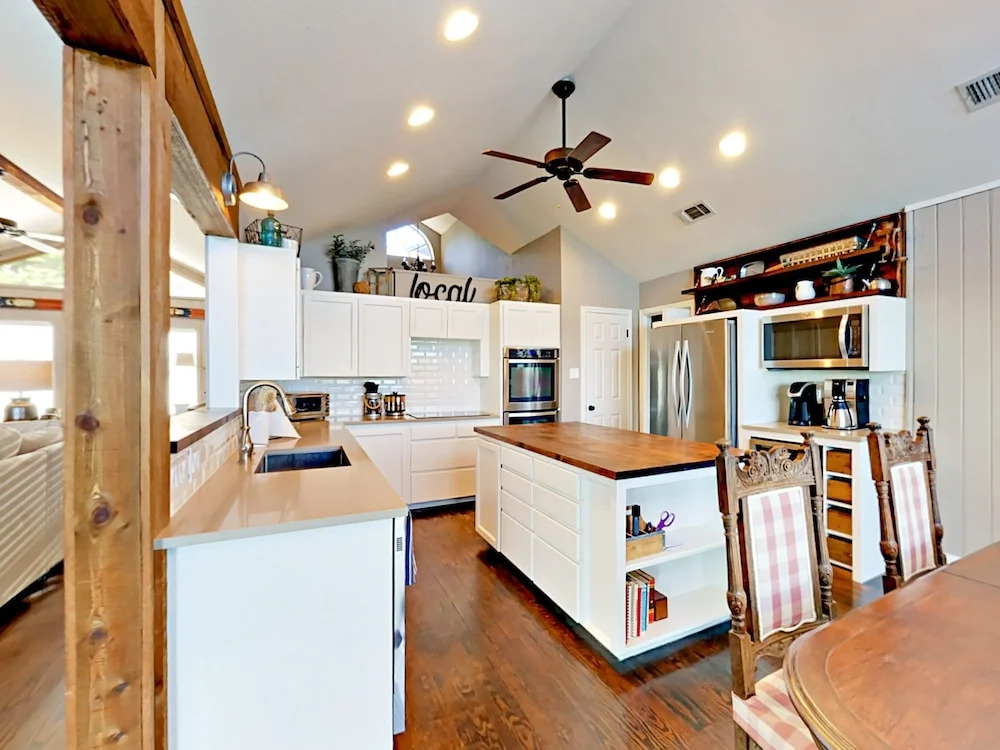 1005 Coventry Rd Home 5 Bedrooms 4 Bathrooms Home