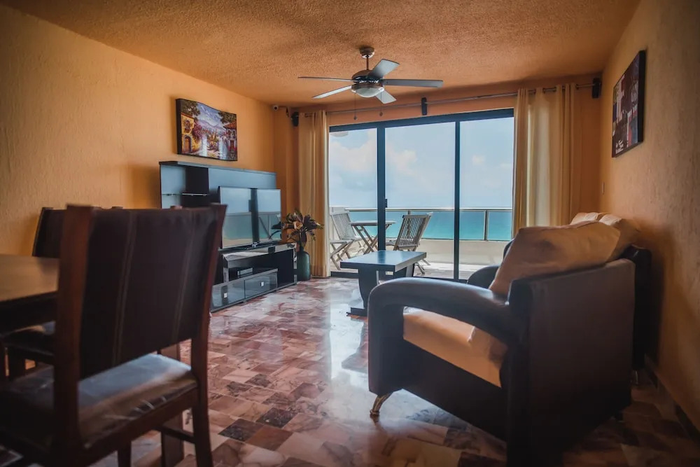 2 Bedroom Apartment Ocean View