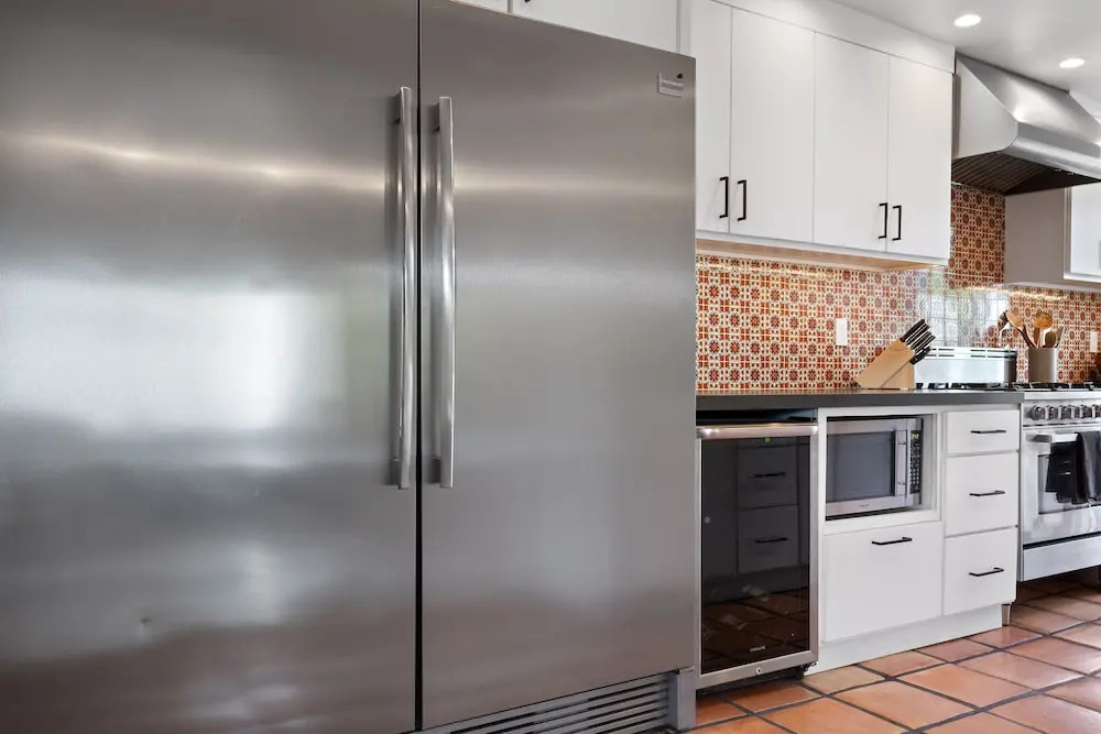 Charming Spanish Colonial A Chic Retreat for 4!
