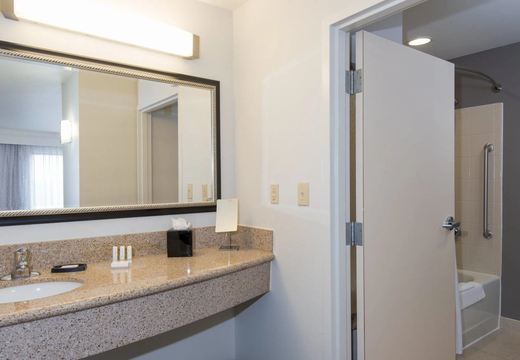 Courtyard by Marriott San Antonio North Stone Oak At Legacy