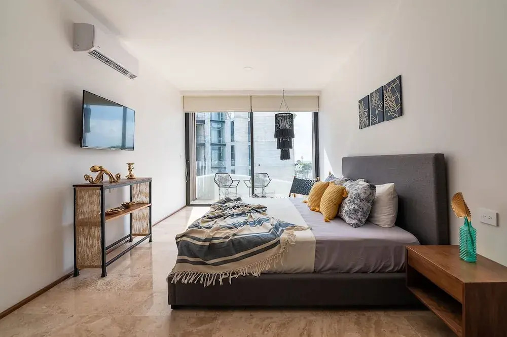 Menesse Midtown by Riviera Rentals