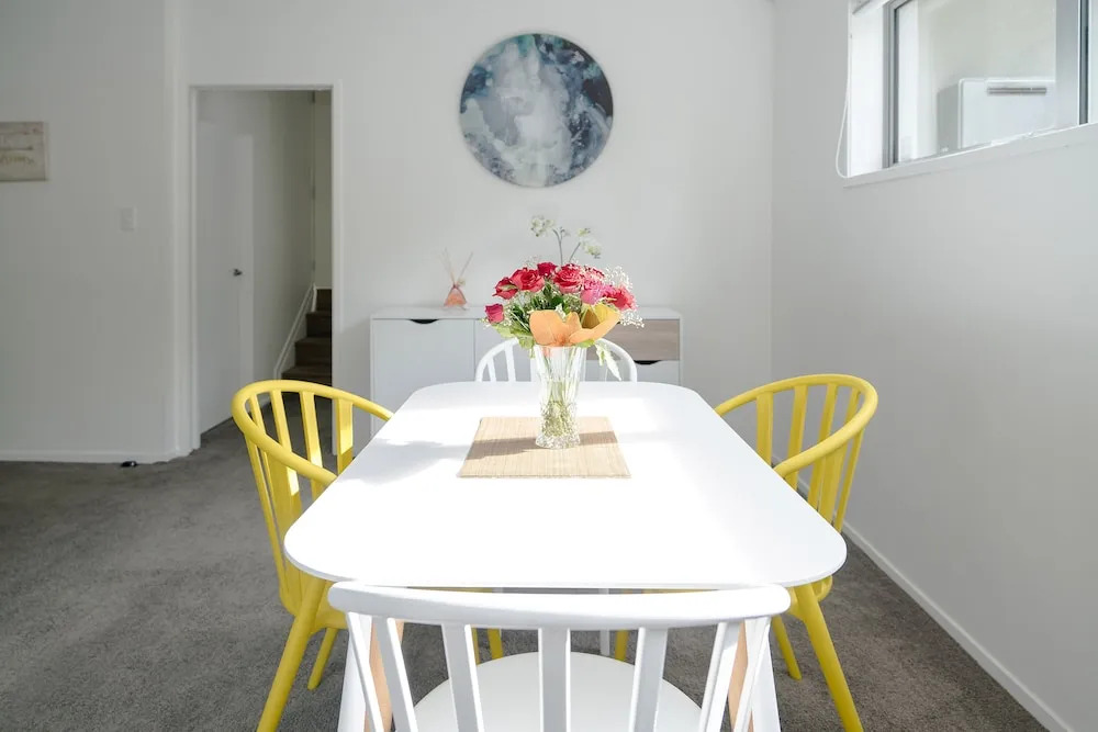 Artemis Modern 2 bedrooms unit in Castor Bay
