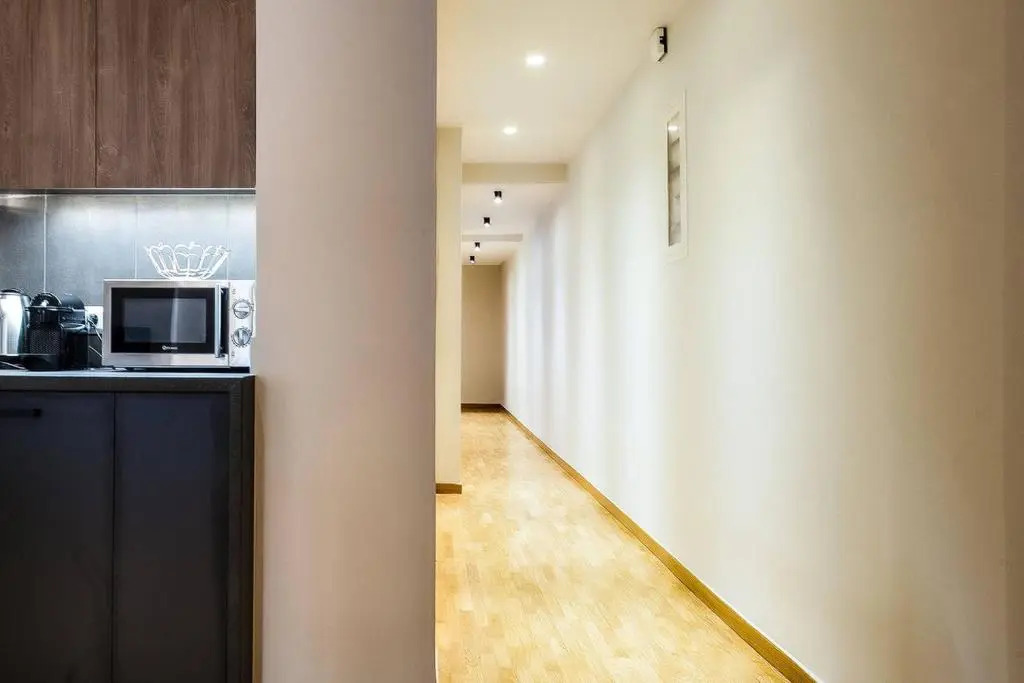 TONI'S 4BD near Classy KOLONAKI, locals enjoy it
