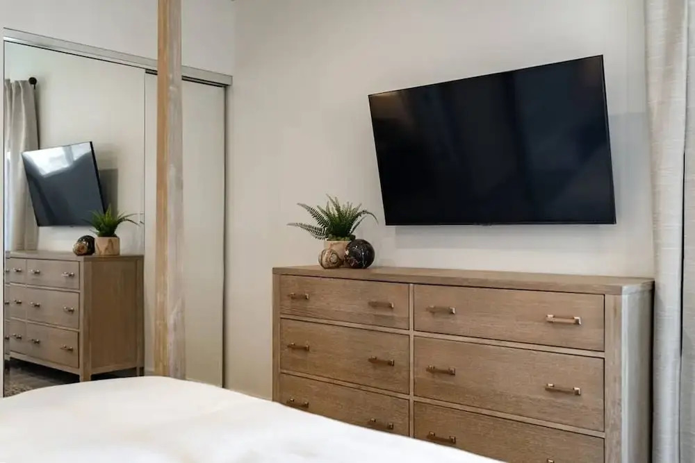 The Rosemont II - La Jolla Luxury