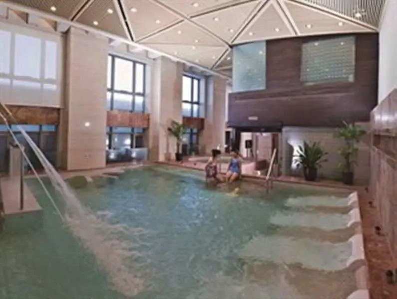 Days Inn Business Place Longwan Beijing