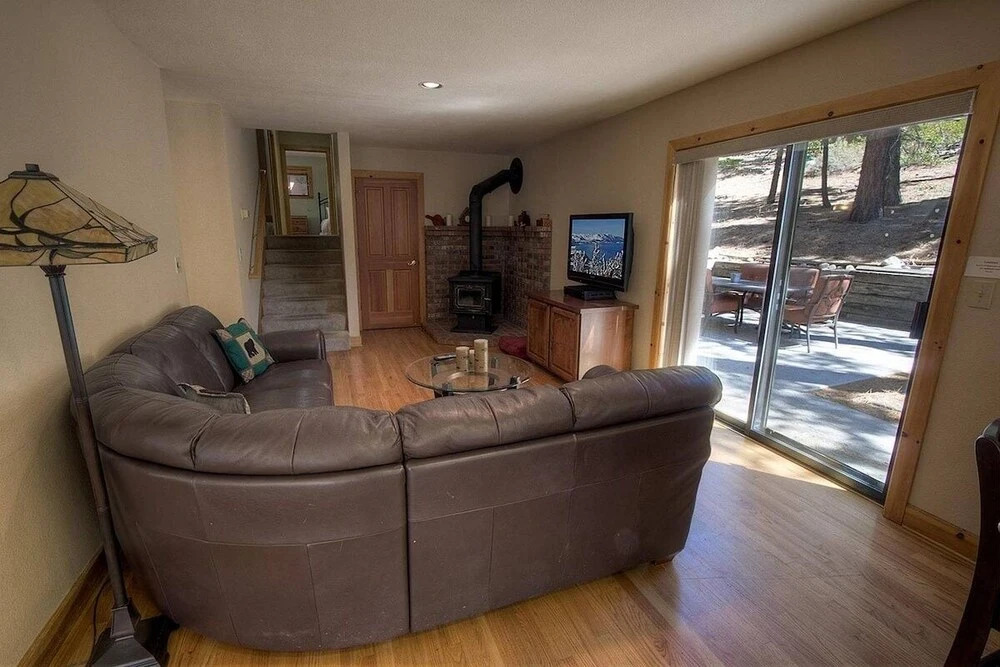 Lupine Lodge 3 Bedroom Home by RedAwning