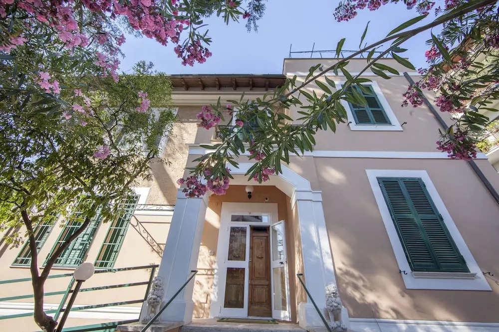 Villa Aurora Residence - Hostel
