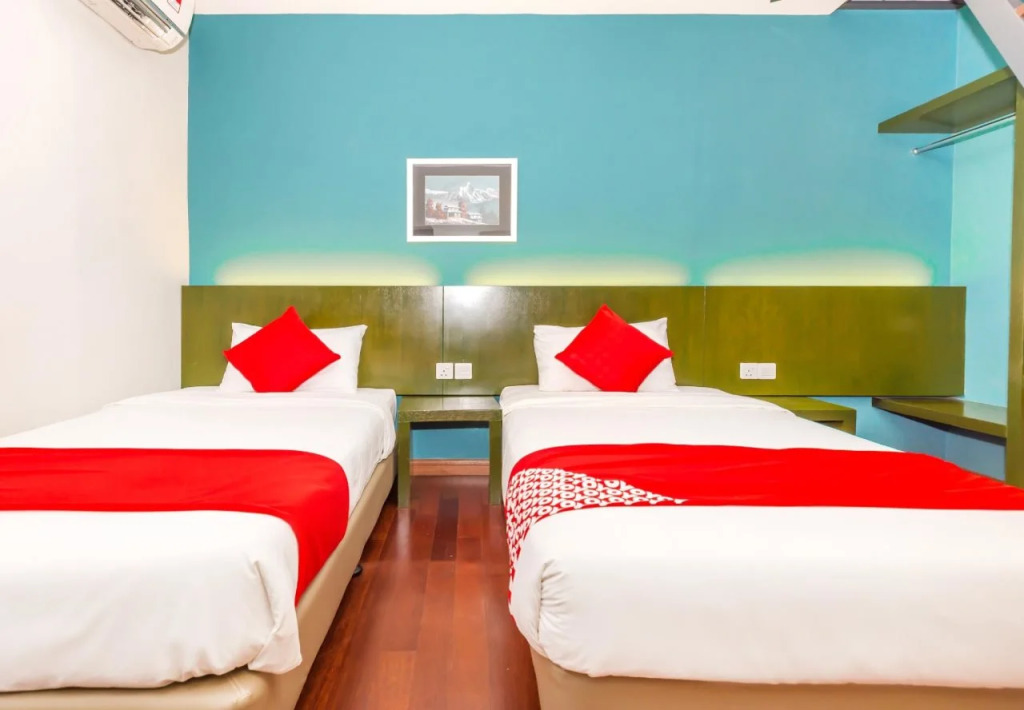 OYO 663 Trevor Hotel