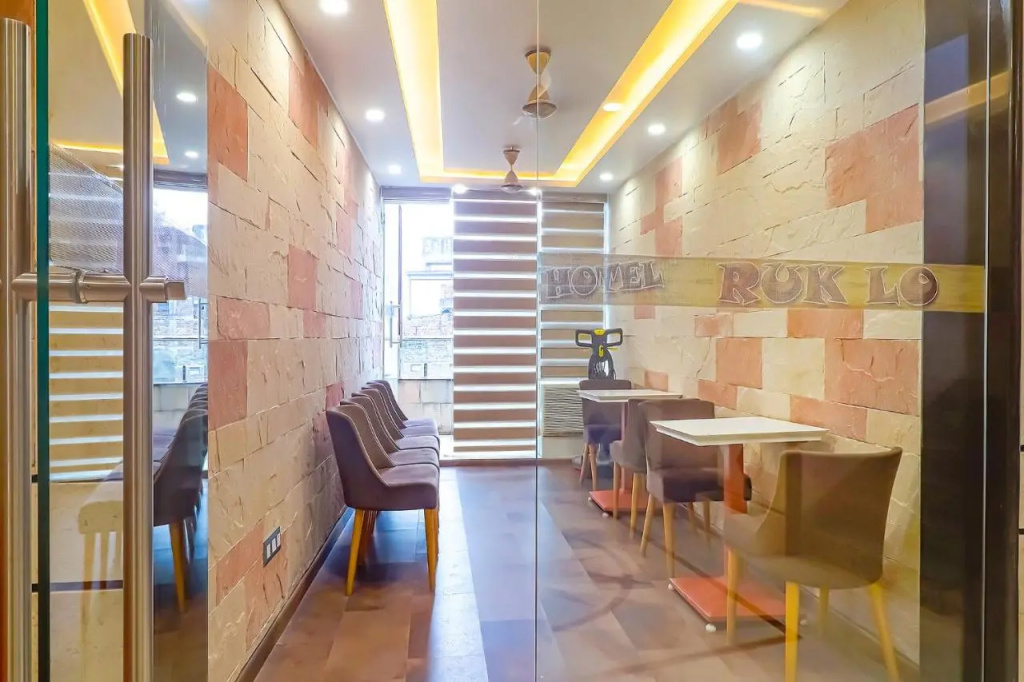 Fabhotel Ruklo