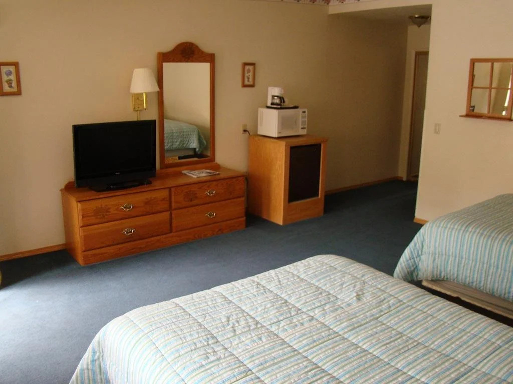 Ponderosa Gardens Motel