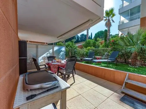Apartment Le Domaine de la Baie-1 by Interhome