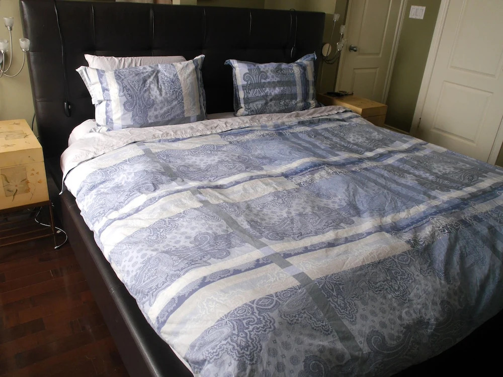Newly Renovated 3BR Town Home