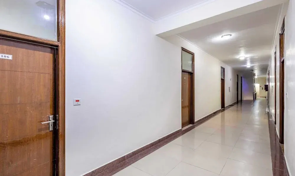 Hotel The Grand By OYO Rooms