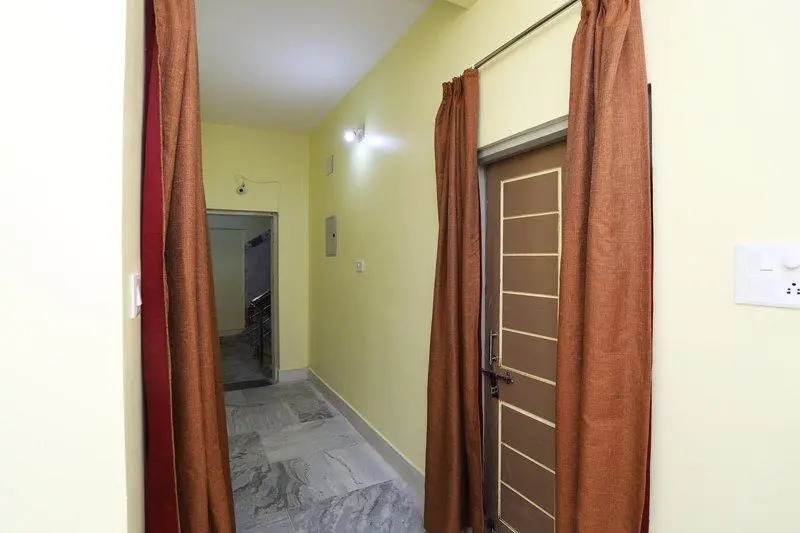 OYO Flagship 14673 Aditya Residency