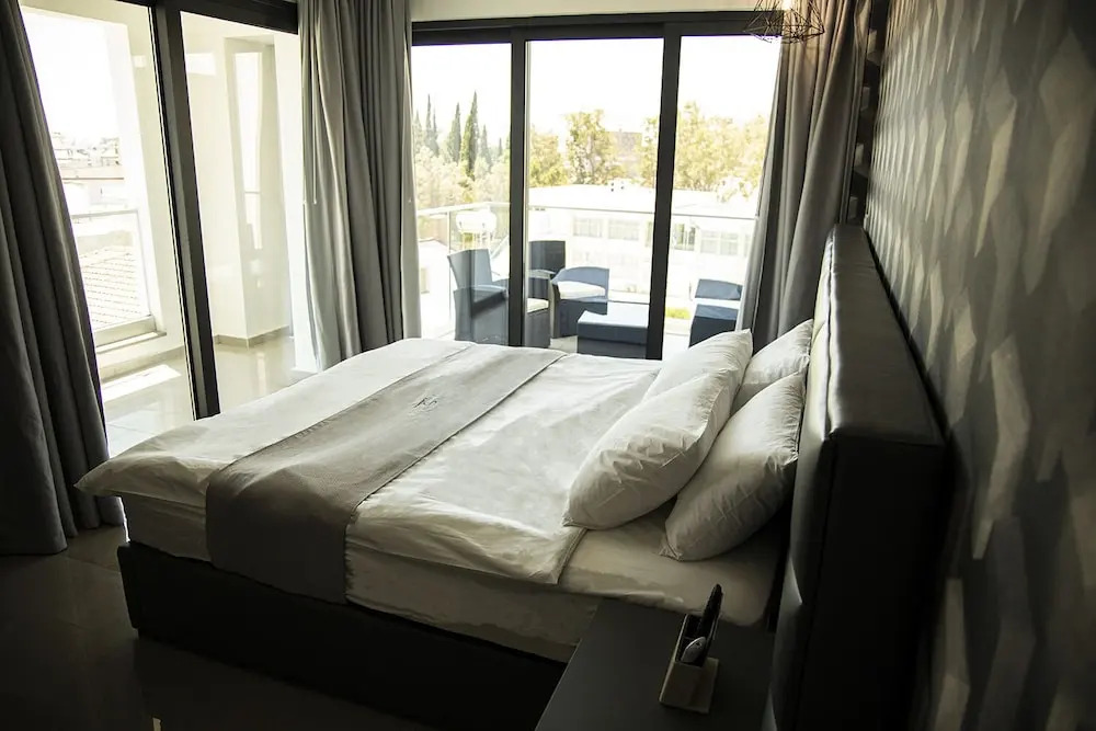 Jimmys Suites