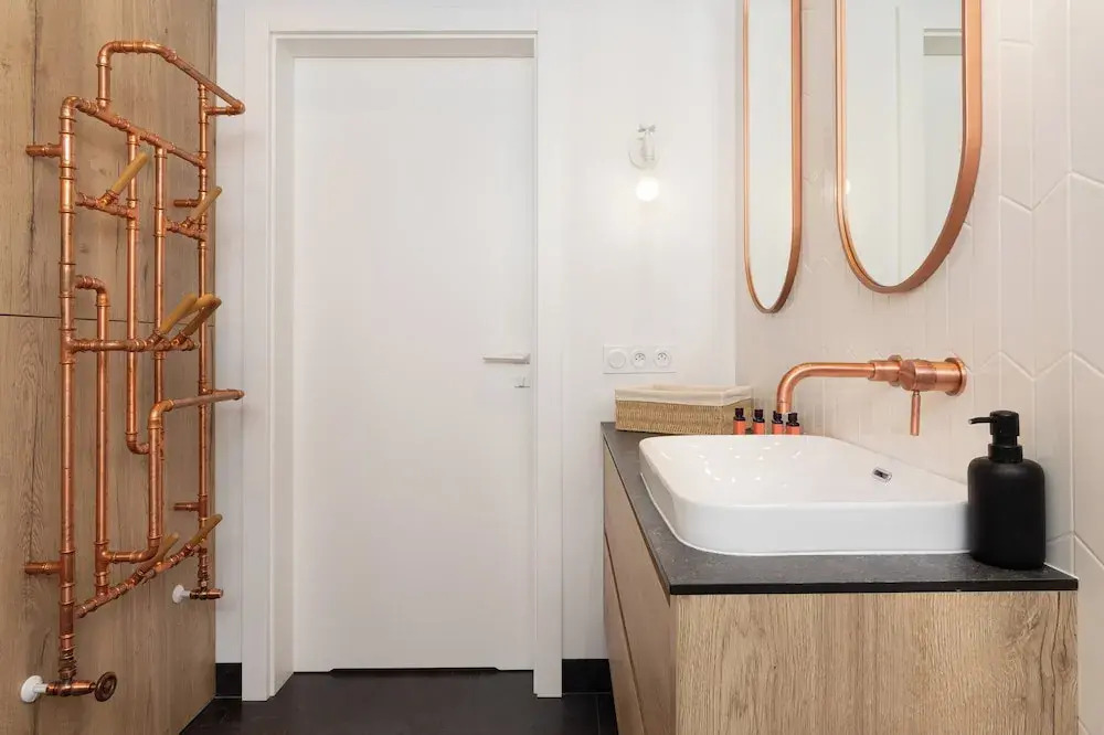 Stylish Apartment by Renters Prestige