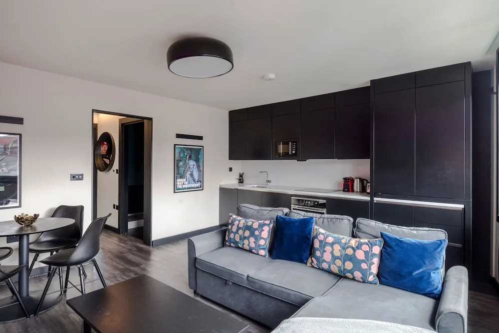 The Influencer Suite - Soho - by Frankie Says