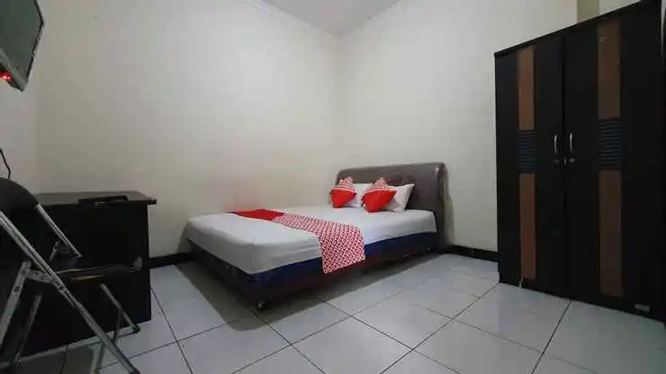 OYO 3829 Ratu Residence Syariah
