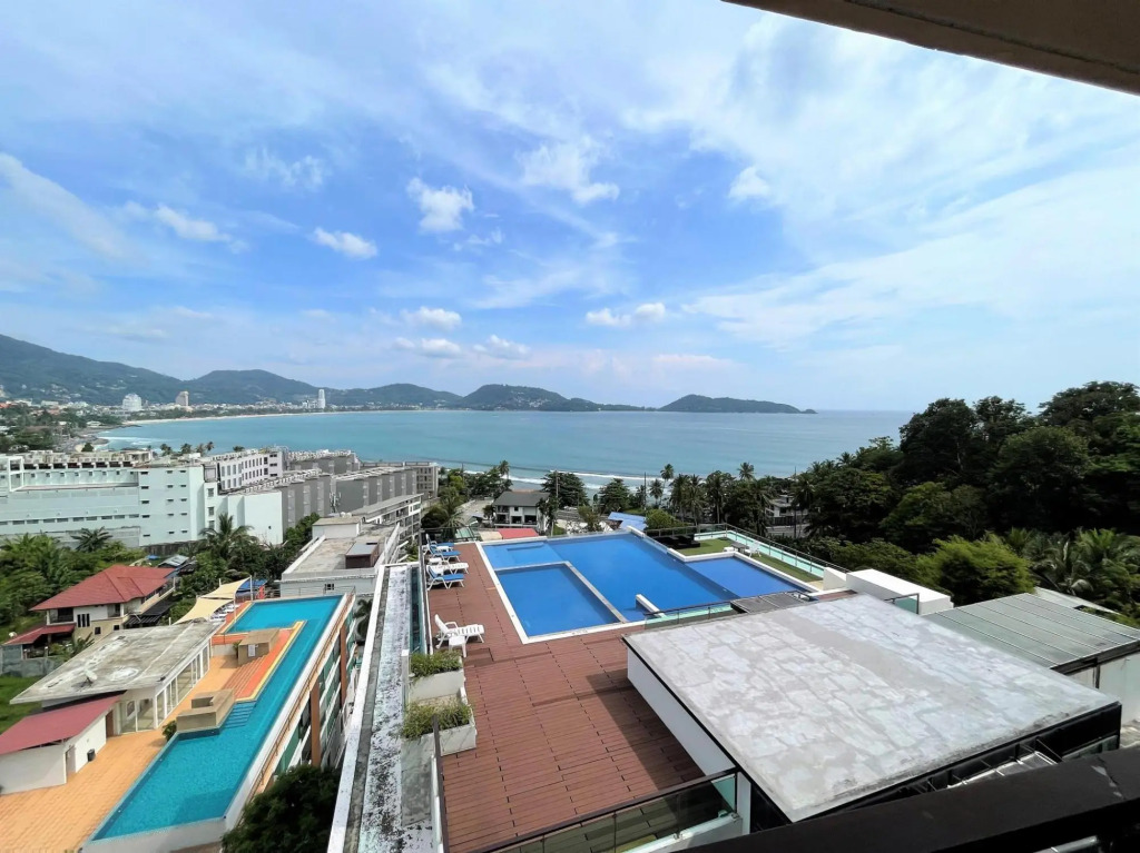 Patong sea view apartment at Privilege, rooftop pool