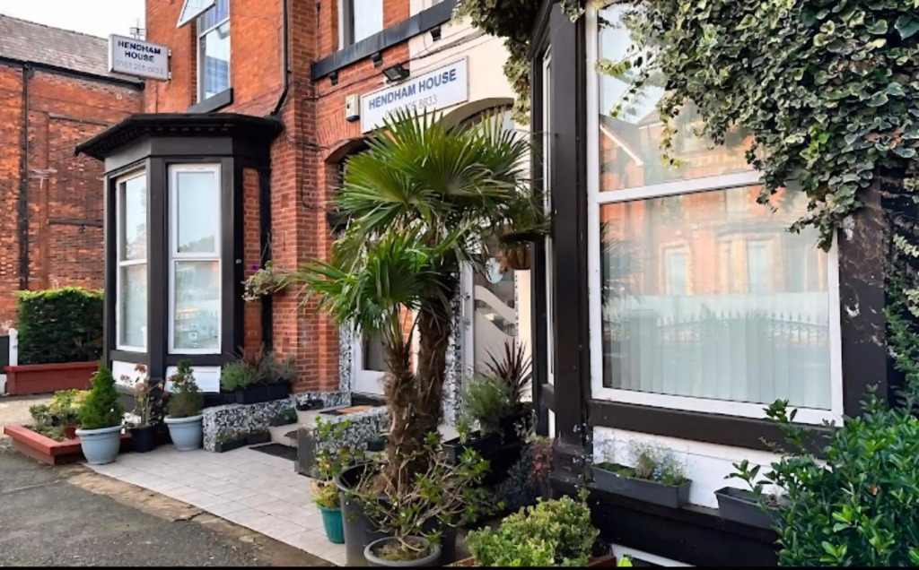 Hendham House - Near Etihad Stadium, CoOp Live Arena, AO Arena, Piccadilly Train Station & Manchester City Centre