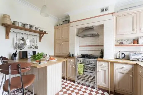 York Rise by Onefinestay