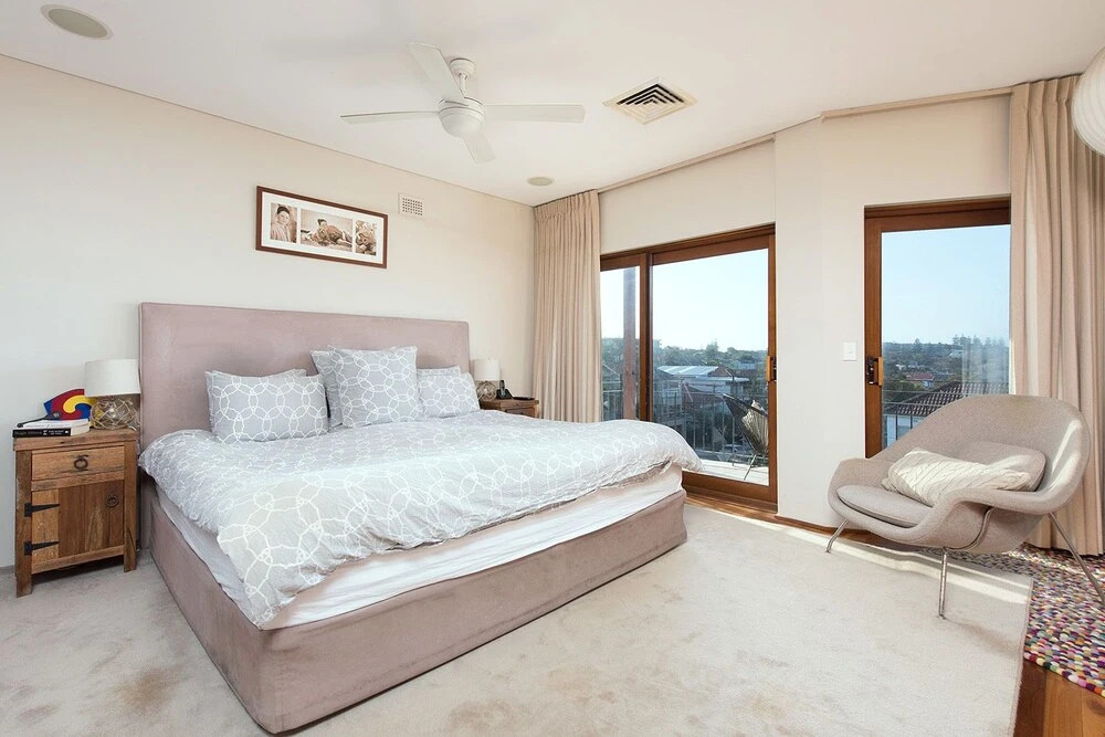 Stunning East Suburb Coastal Home H373
