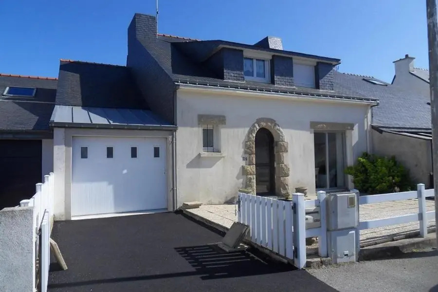 Maison ALIS 5 pièces 10 personnes à 100 mètres de la plage du Courégant