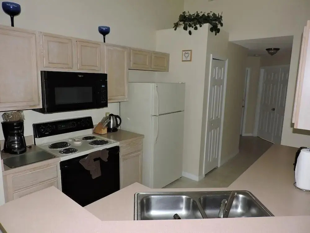 Ref F Luxury 4 Bed Villa own Pool 5 Star Gated Resort