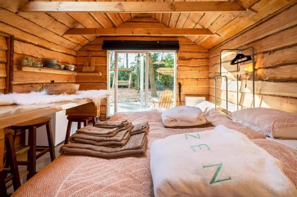 ZEN-bungalow NO 1 met Sauna en hottub