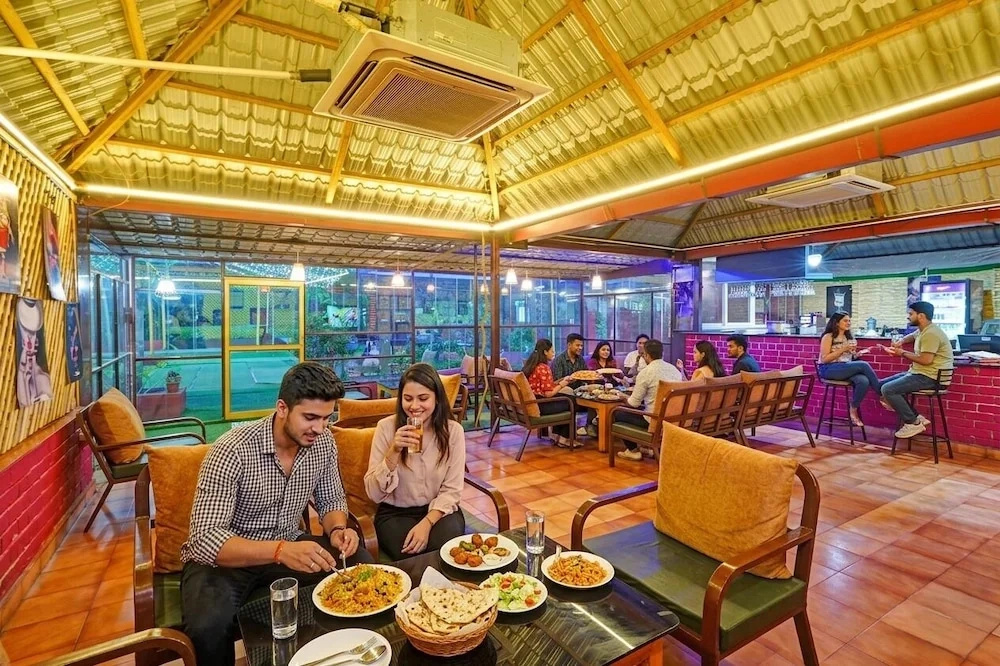 Fabhotel Arc Homes