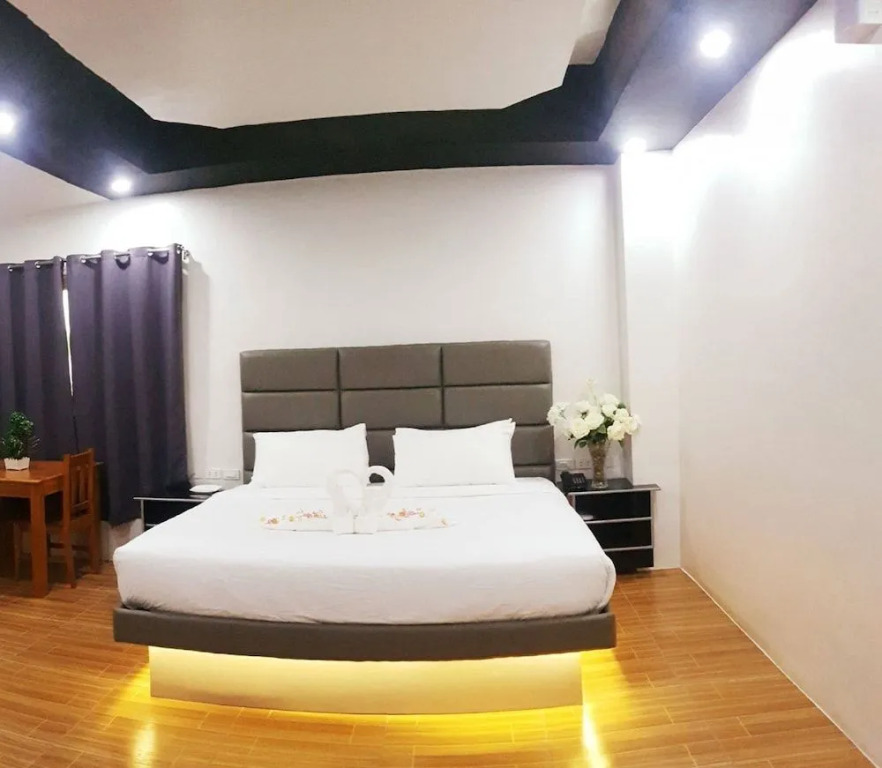 Dream Hotel