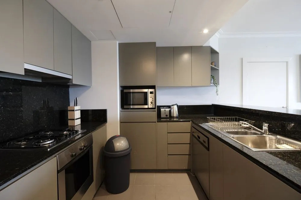 Russell St. Hotel Apartment