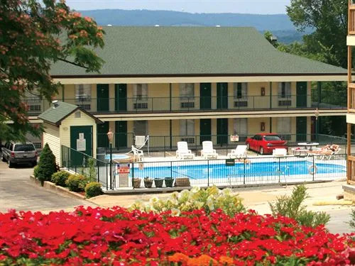 Four Seasons Inn