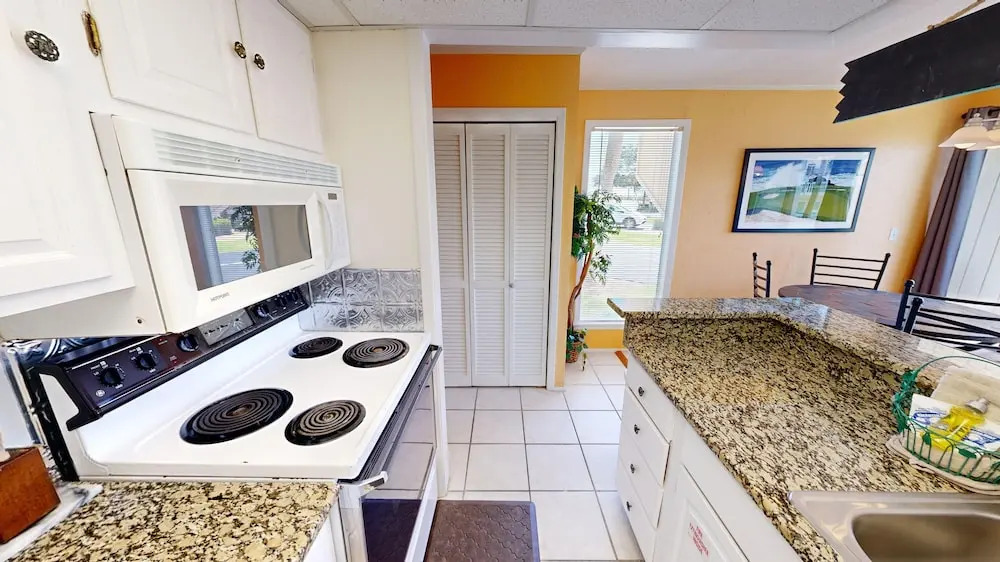SPC 1001 is a Pet Friendly 1 BR close to pool by RedAwning
