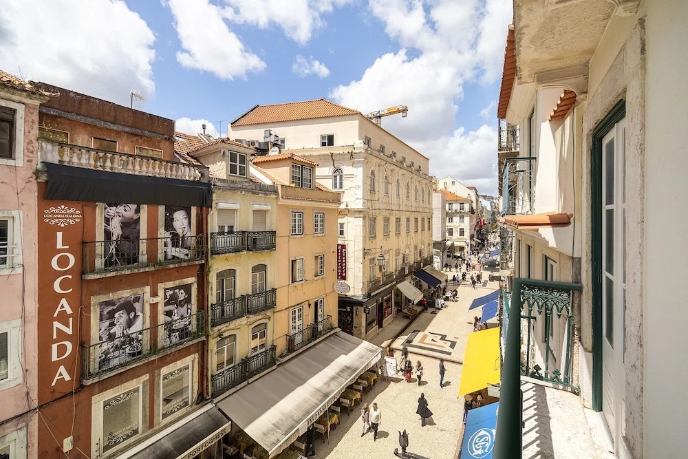 Lisbon's Heartbeat Your Premier Address
