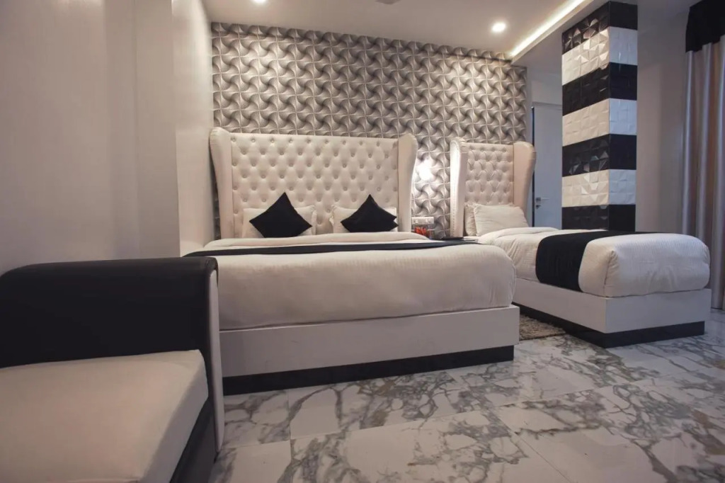 Hotel Heritage